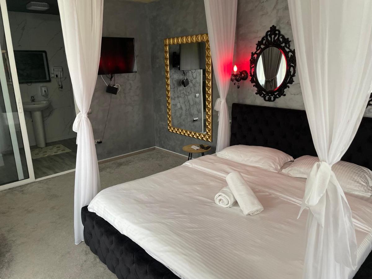 Hotel La Protap Călimăneşti Zewnętrze zdjęcie