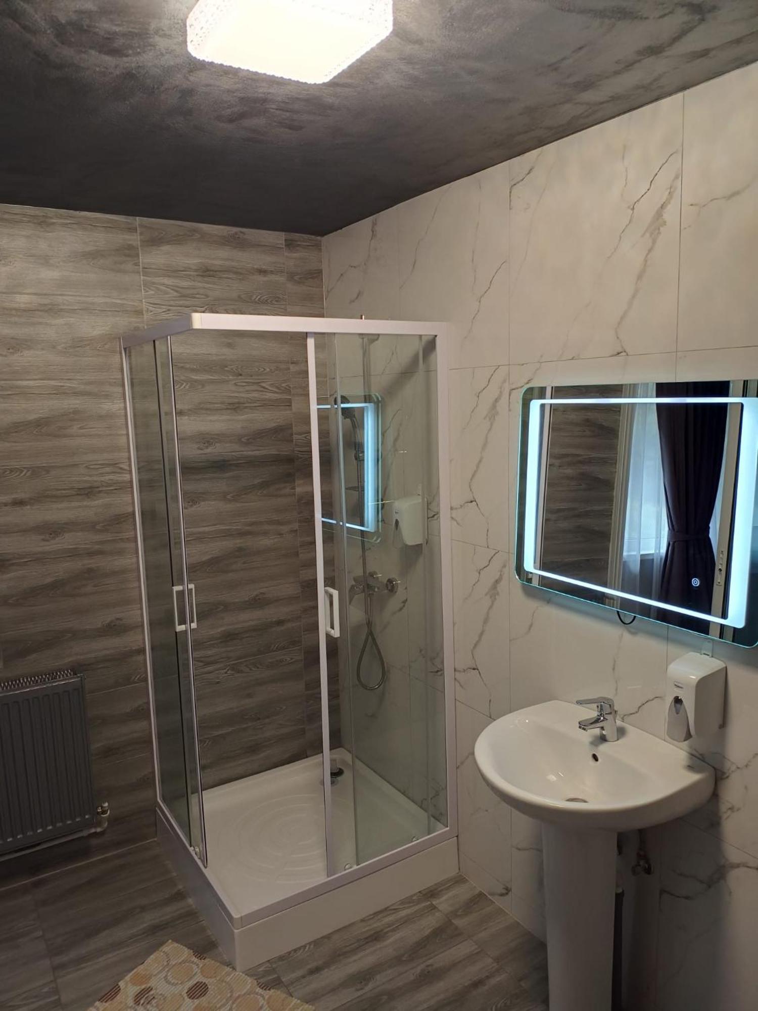 Hotel La Protap Călimăneşti Zewnętrze zdjęcie